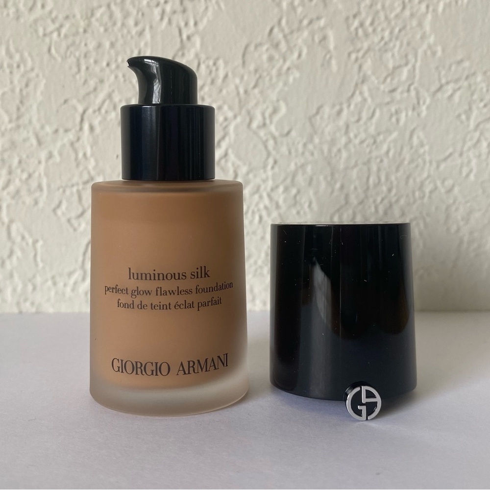 Giorgio Armani Luminous Silk Foundation - Shade 8